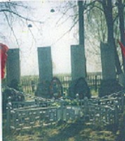 Памятник в Богданово Колодези